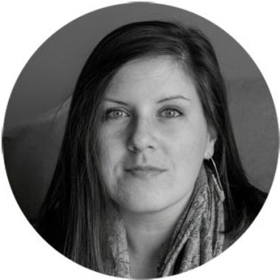 ANNA THOMAS, MA ALMFT ASSOCIATE LICENSED MARRIAGE AND FAMILY THERAPIST Elgin & Sycamore offices and online via Telehealth at Wellspring Center for Counseling