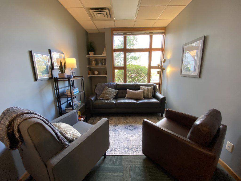 Wellspring offers counseling services in Elgin IL, tour our beautiful space